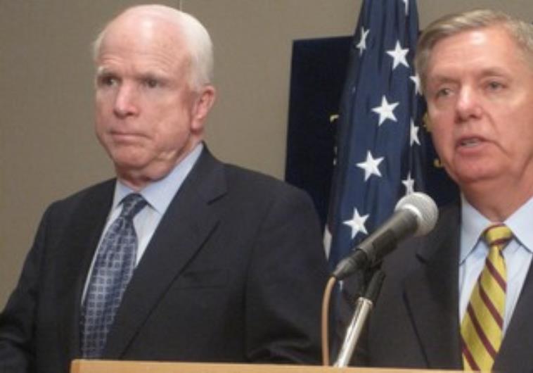 Senior Republican senators urge Obama to intervene in Syria