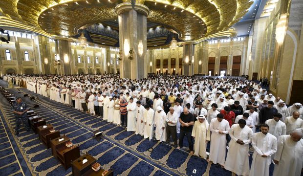 Sunnis, Shiites Hold Unity Prayers in Kuwait