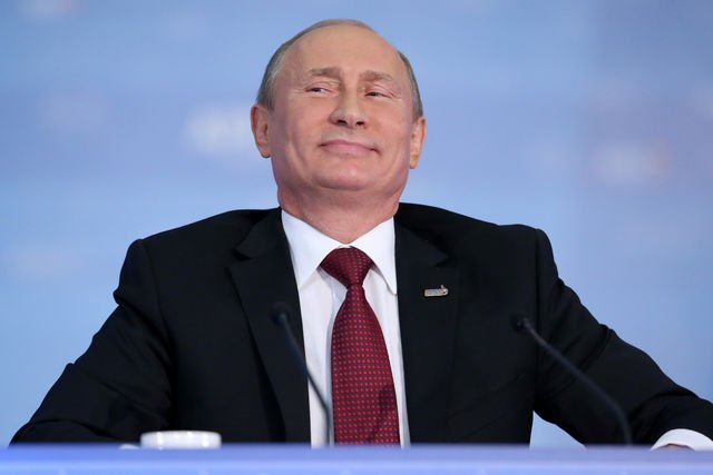 After Paris Attacks, Europe is at Putin’s Mercy