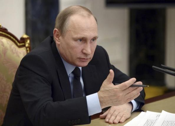 Putin Throws Western Powers a Banana Peel